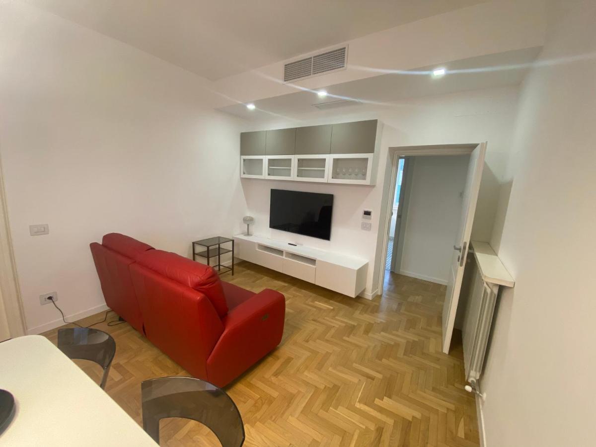 Colosseum Rome Guest House Luil エクステリア 写真